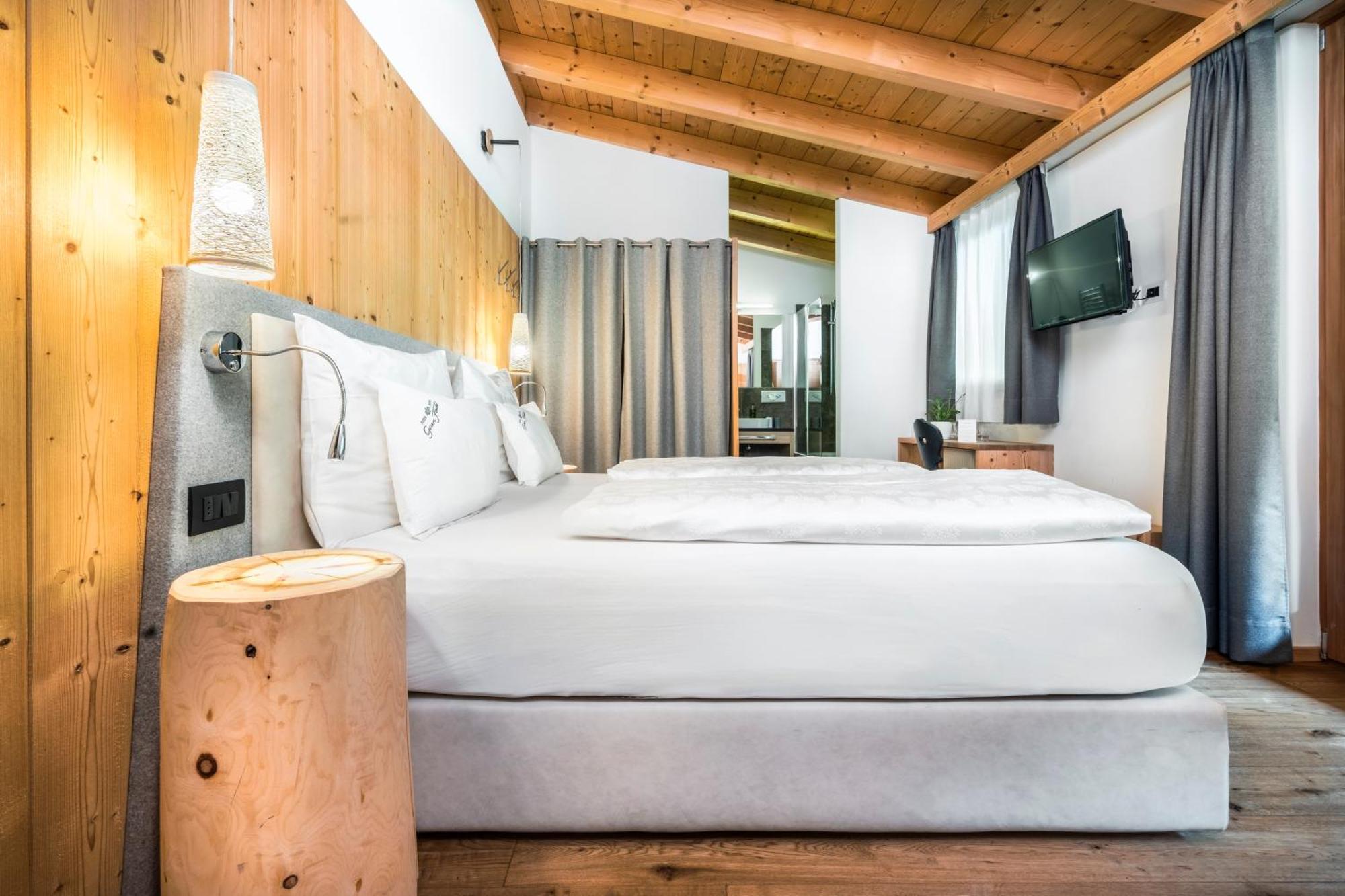 Alpine Hotel Gran Foda' San Vigilio Di Marebbe Exterior photo