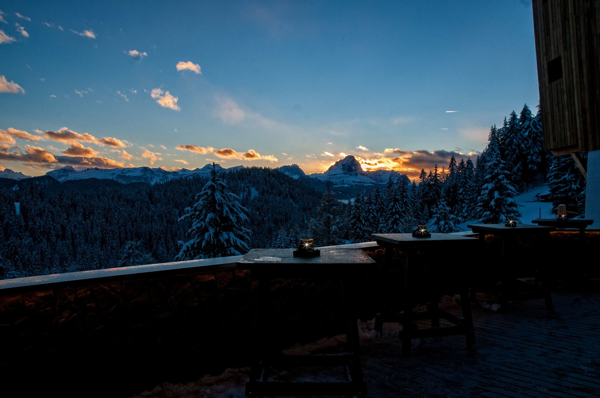 Alpine Hotel Gran Foda' San Vigilio Di Marebbe Restaurant photo